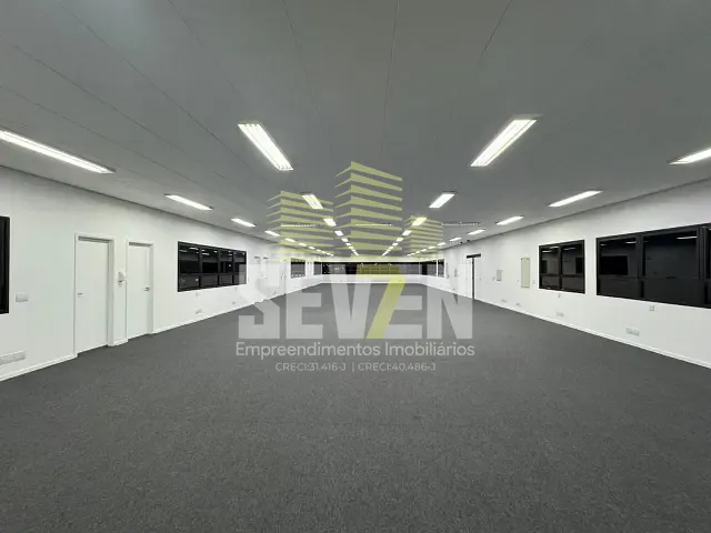 Prédio com 4294m², à venda ou para alugar, no bairro Centro em Bauru