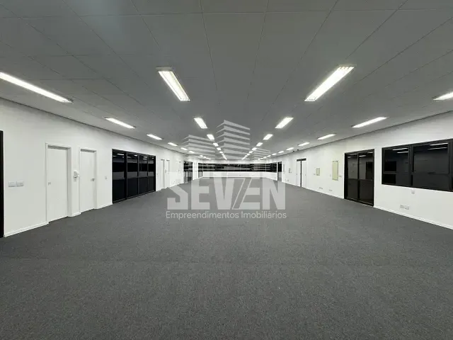 Prédio com 4294m², à venda ou para alugar, no bairro Centro em Bauru