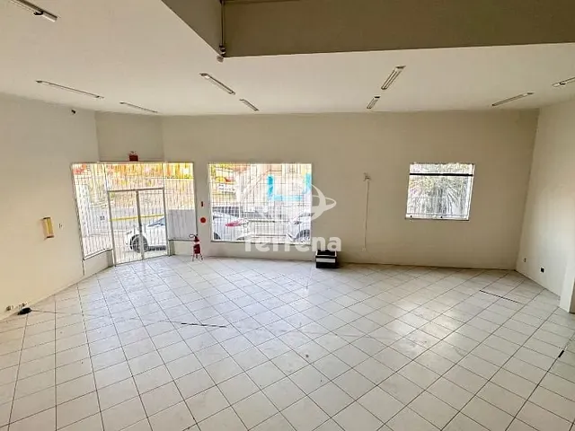Prédio com 800m², para alugar, no bairro Vila Nova em Blumenau