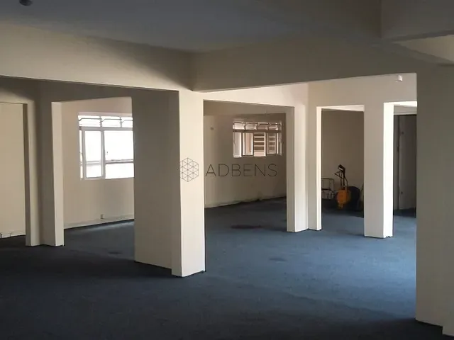 Prédio para alugar, no bairro Vila Nova Conceição em São Paulo