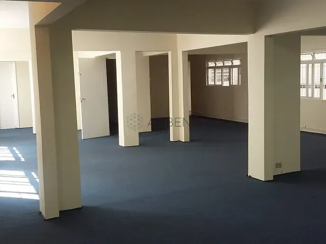 Prédio para alugar, no bairro Vila Nova Conceição em São Paulo