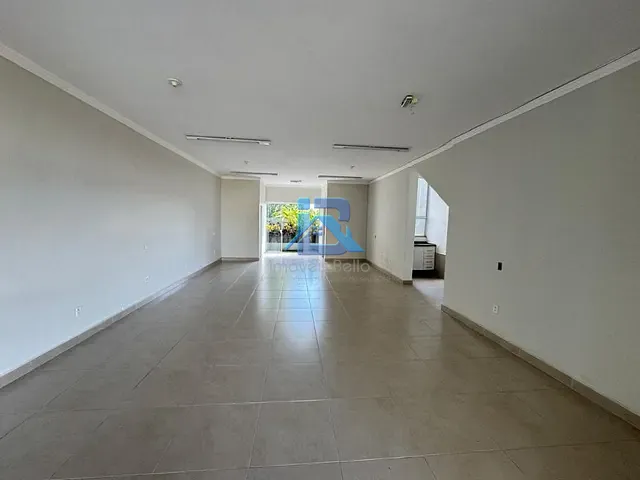 Prédio com 150m², para alugar, no bairro Jardim Tereza em Itatiba