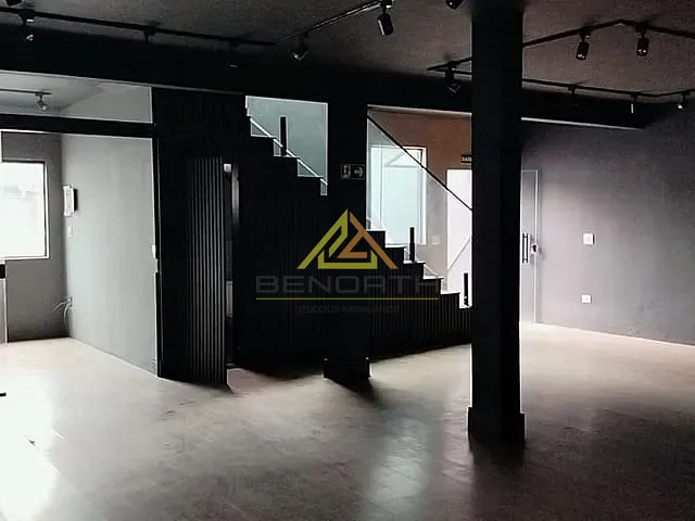 Prédio com 263m², para alugar, no bairro Carandiru em São Paulo