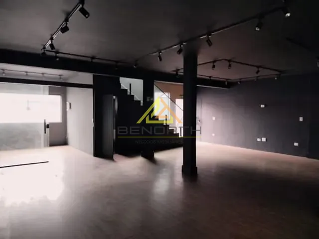 Prédio com 263m², para alugar, no bairro Carandiru em São Paulo
