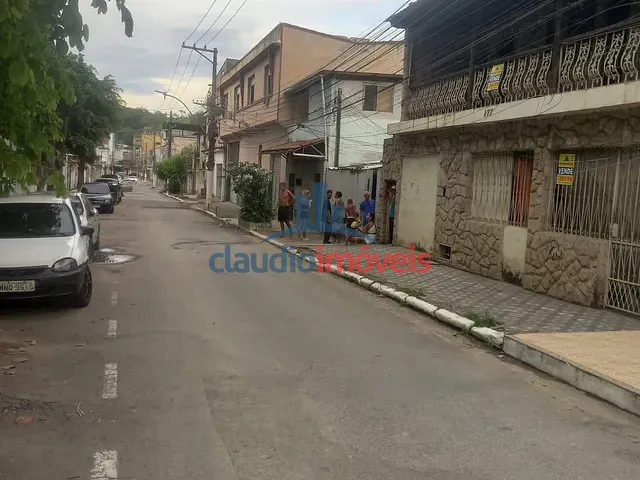 Prédio com 300m², à venda, no bairro Centro em Barra Mansa