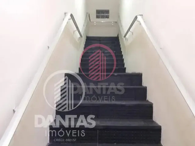 Prédio com 310m², à venda, no bairro Cipava em Osasco