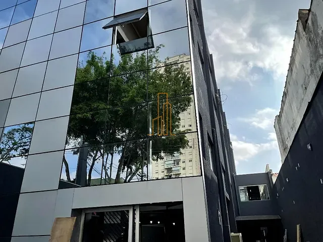 Prédio com 500m², à venda, no bairro Vila Dom Pedro I em São Paulo