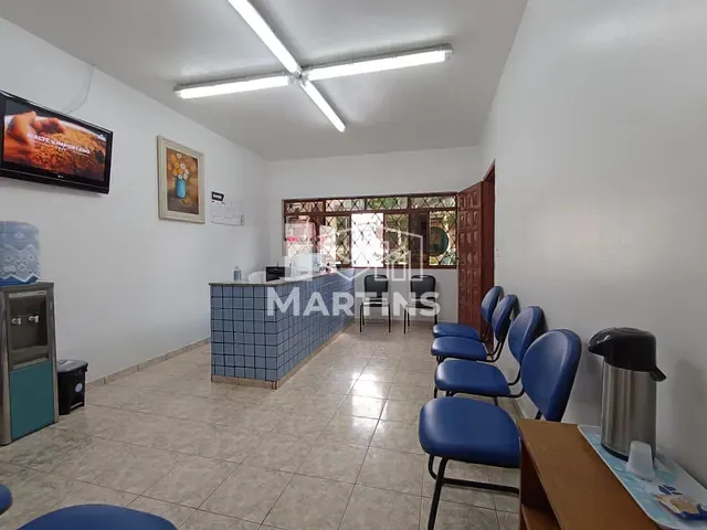 Prédio com 473m², à venda, no bairro Vila Pirajussara em São Paulo