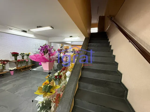 Prédio para alugar, no bairro Vila Guarani (Z Sul) em São Paulo