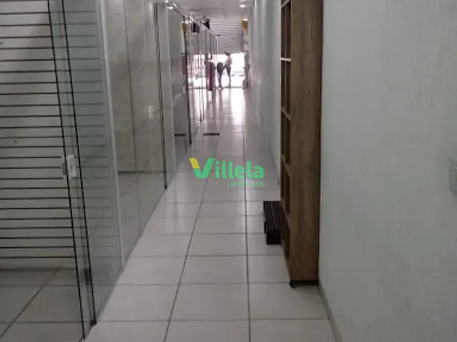 Prédio com 250m², à venda ou para alugar, no bairro Jardim Itapuã em Itaquaquecetuba