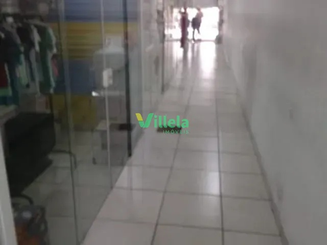 Prédio com 250m², à venda ou para alugar, no bairro Jardim Itapuã em Itaquaquecetuba