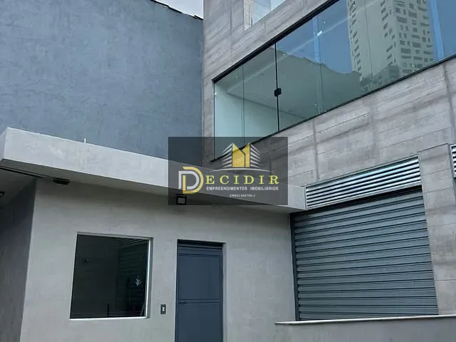 Prédio com 900m², para alugar, no bairro Quarta Parada em São Paulo