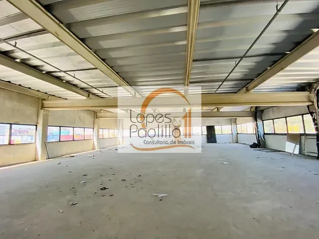 Prédio com 950m², para alugar, no bairro Caetetuba em Atibaia