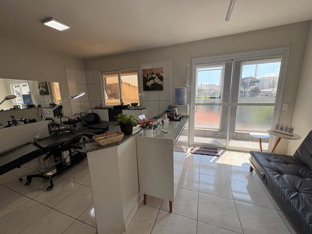 Prédio com 212m², à venda, no bairro Residencial Colina das Nascentes em Campinas