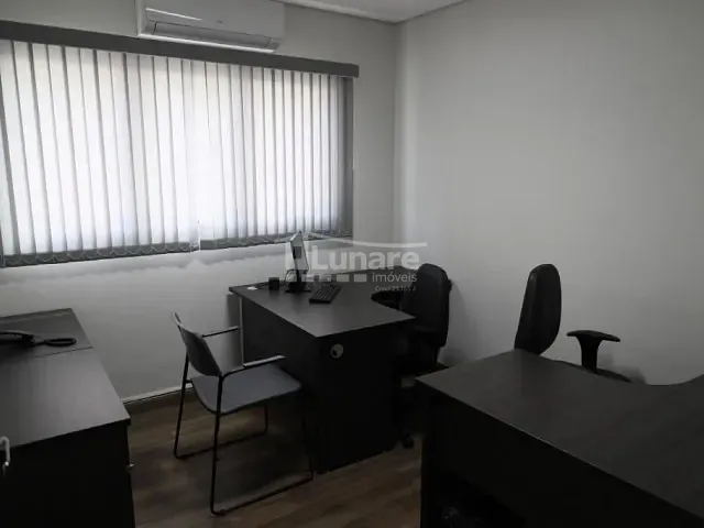 Prédio com 1m², à venda, no bairro Centro em Mogi das Cruzes