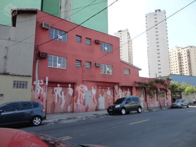 Prédio com 400m², à venda ou para alugar, no bairro Brás em São Paulo