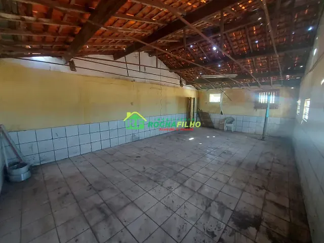 Prédio com 200m² 10 quartos e 3 banheiros, para alugar, no bairro Buenos Aires em Teresina