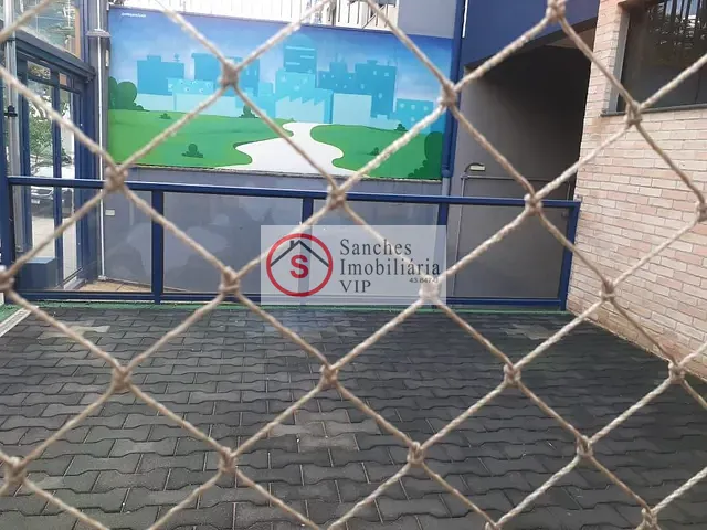 Prédio para alugar, no bairro Vila Dom Pedro I em São Paulo