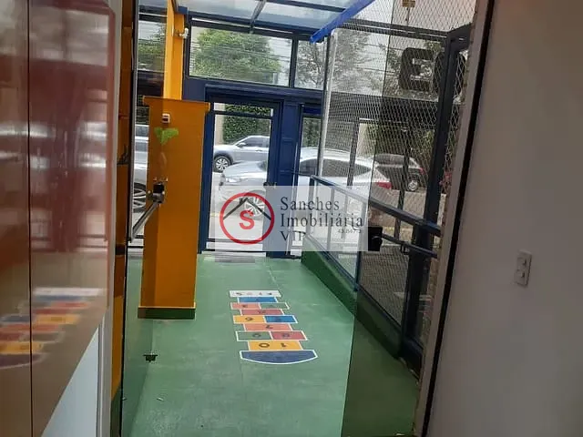 Prédio para alugar, no bairro Vila Dom Pedro I em São Paulo