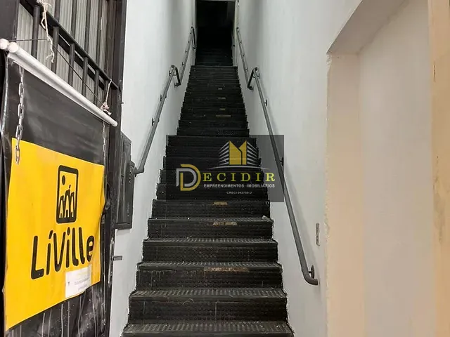 Prédio com 180m², para alugar, no bairro Itaim Paulista em São Paulo