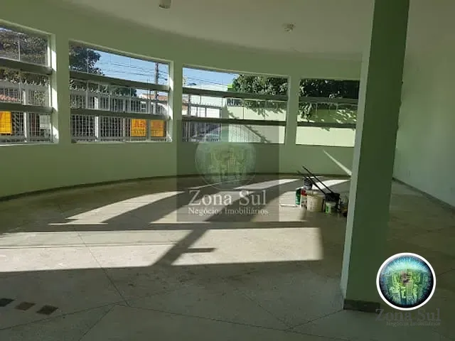 Prédio com 325m², à venda, no bairro Parque dos Eucaliptos em Sorocaba