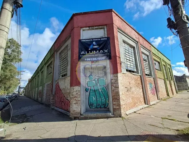 Prédio à venda ou para alugar, no bairro Centro em Pelotas