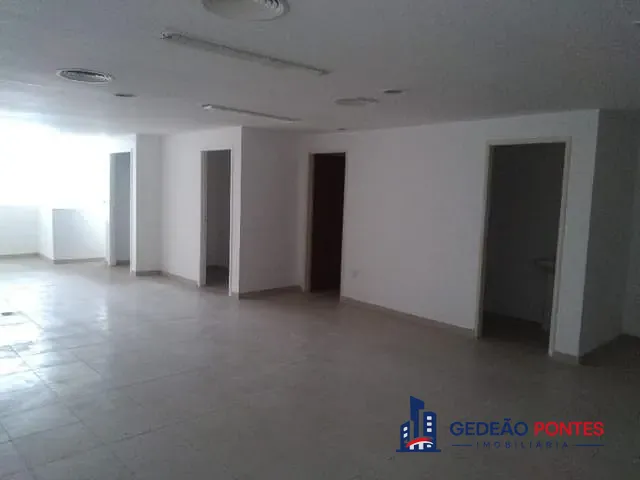 Prédio com 280m², para alugar, no bairro Boa Vista em Recife