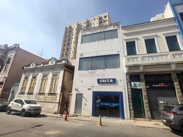 Prédio com 750m², à venda ou para alugar, no bairro Centro em Rio de Janeiro