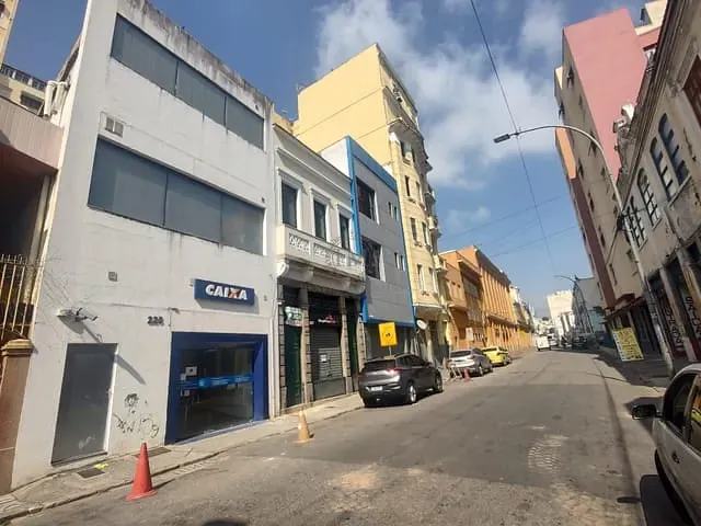 Prédio com 750m², à venda ou para alugar, no bairro Centro em Rio de Janeiro