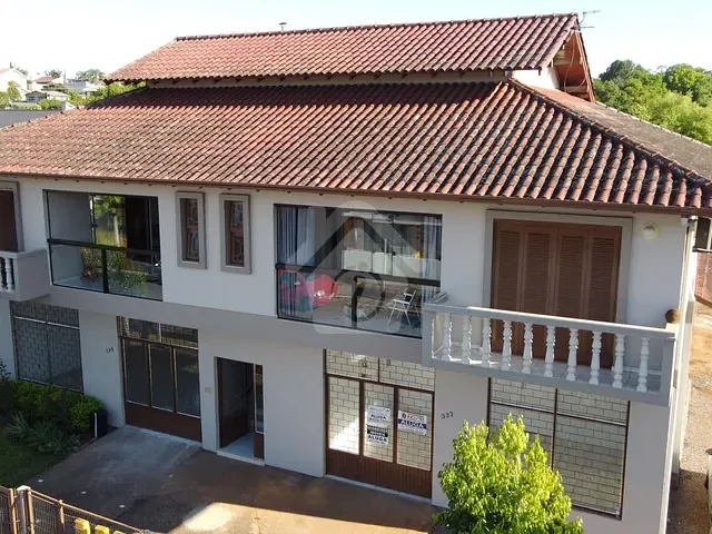 Prédio com 377m², à venda, no bairro Canabarro em Teutônia