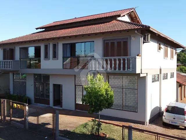 Prédio com 377m², à venda, no bairro Canabarro em Teutônia