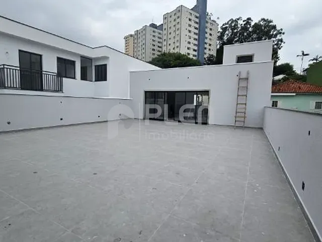 Prédio com 460m², para alugar, no bairro Água Fria em São Paulo