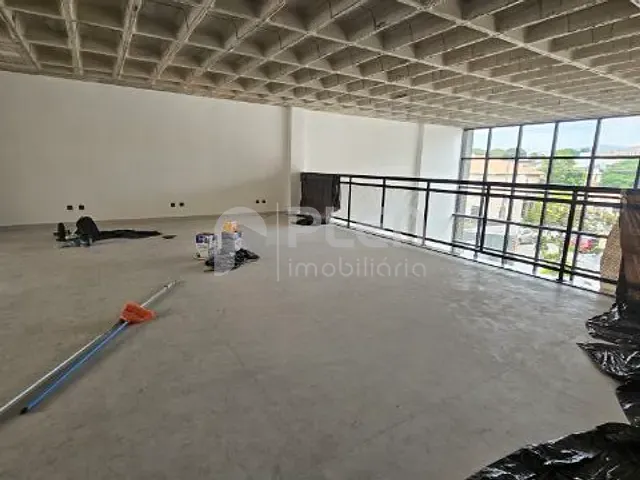 Prédio com 460m², para alugar, no bairro Água Fria em São Paulo
