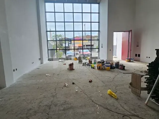 Prédio com 460m², para alugar, no bairro Água Fria em São Paulo