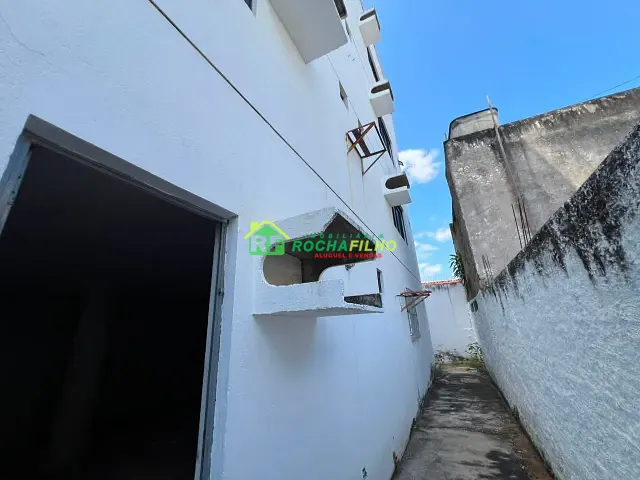 Prédio com 648m² 12 quartos e 21 banheiros, à venda, no bairro Centro em Teresina