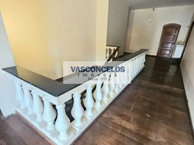 Prédio com 450m² 4 quartos e 1 banheiro, para alugar, no bairro Centro em São José Dos Campos