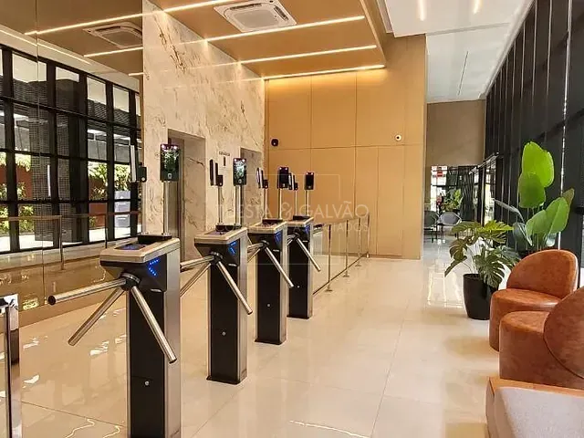 Prédio com 22m², à venda, no bairro Centro em Curitiba