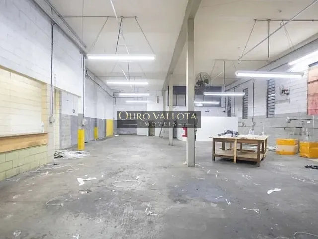Prédio com 386m², para alugar, no bairro Mooca em São Paulo