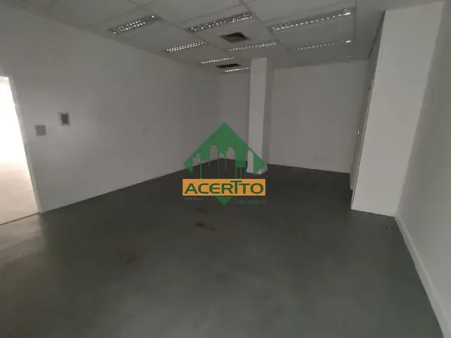Prédio com 996m², para alugar, no bairro Centro em Araçatuba