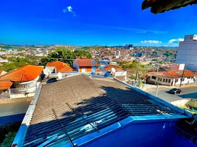 Prédio com 135m², à venda, no bairro Centro em Itatiba