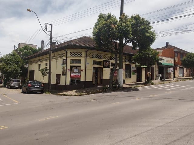 Prédio à venda, no bairro São Leopoldo em Caxias do Sul