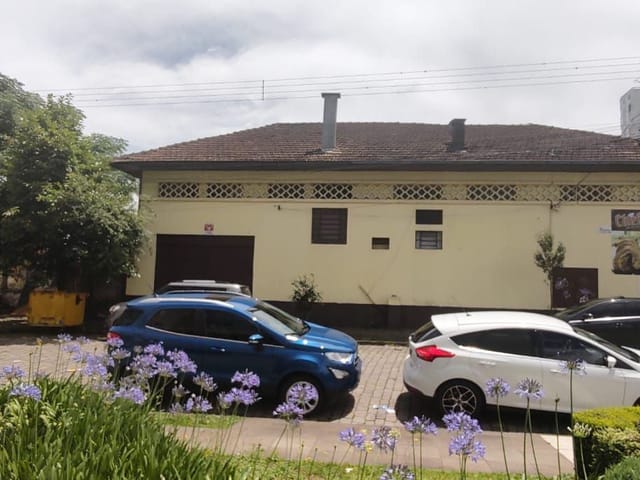 Prédio à venda, no bairro São Leopoldo em Caxias do Sul