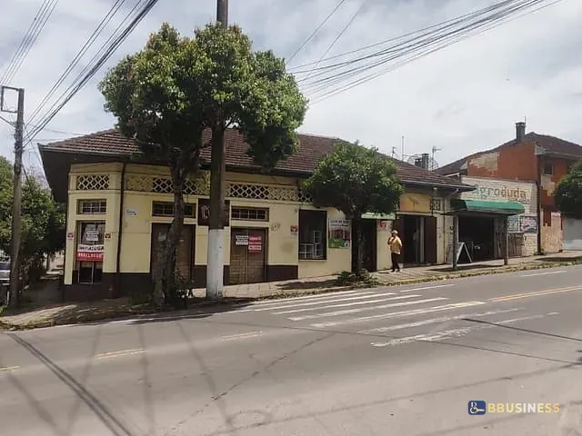 Prédio à venda, no bairro São Leopoldo em Caxias do Sul