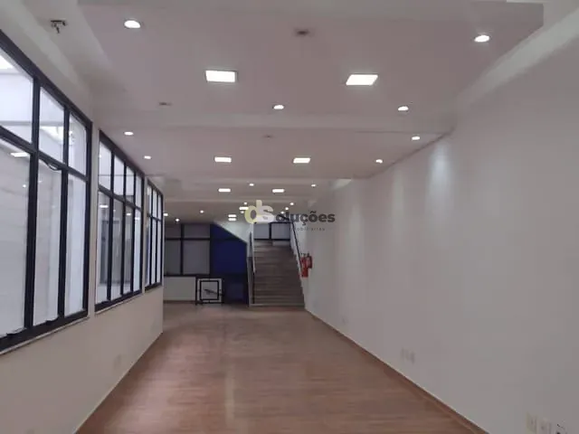 Prédio para alugar, no bairro Santa Cecília em São Paulo