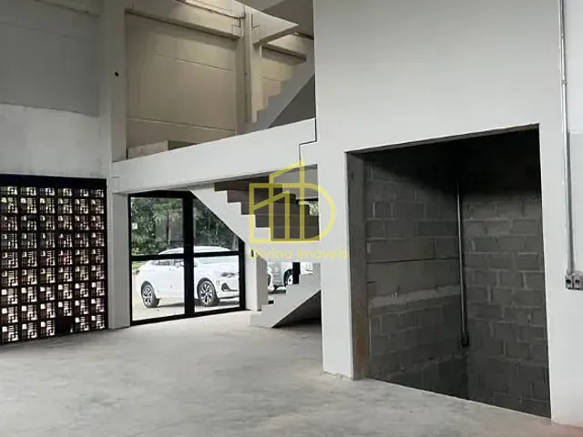 Prédio com 912m², para alugar, no bairro Alphaville Nova Esplanada 3 em Votorantim