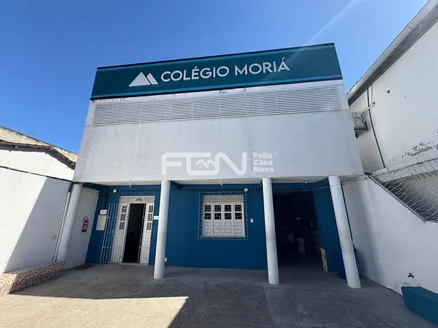 Prédio com 600m², para alugar, no bairro Dois de Julho em Camaçari