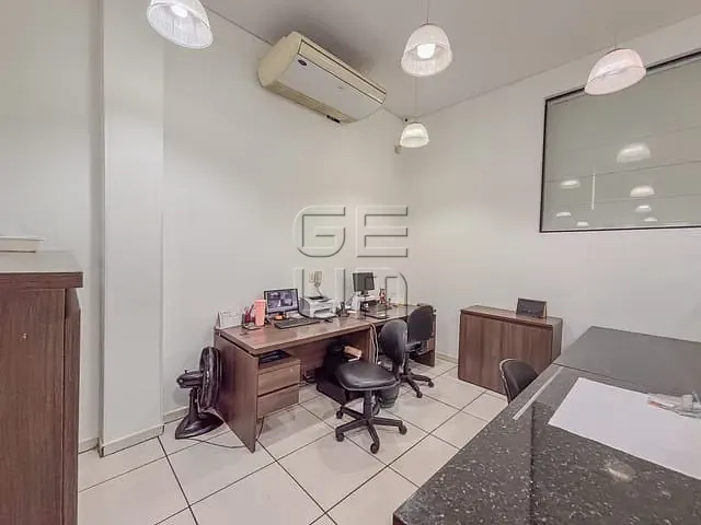 Prédio com 1200m², para alugar, no bairro Centro em Londrina