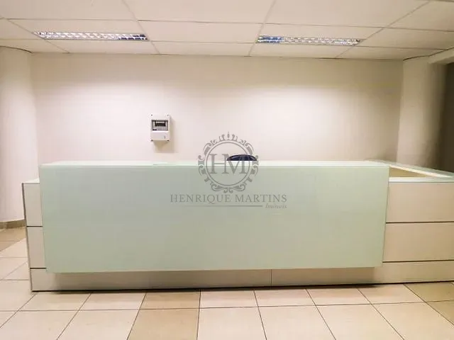 Prédio com 3550m², à venda, no bairro São Cristóvão em Rio de Janeiro