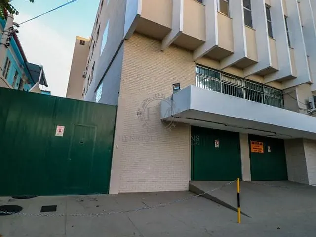 Prédio com 3550m², à venda, no bairro São Cristóvão em Rio de Janeiro
