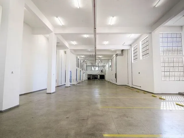 Prédio com 3550m², à venda, no bairro São Cristóvão em Rio de Janeiro